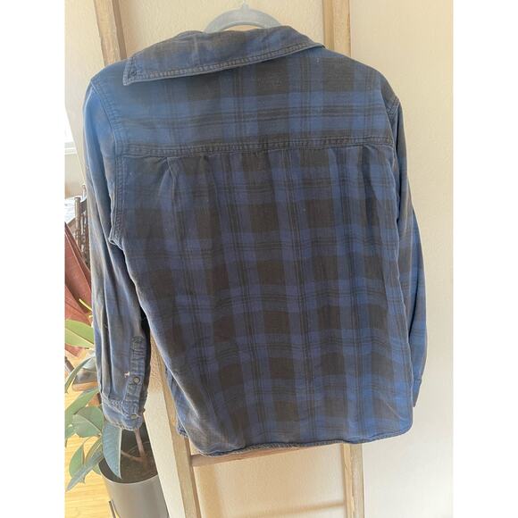 Distressed Vintage Navy and Black Flannel, Medium - Picture 2 of 6
